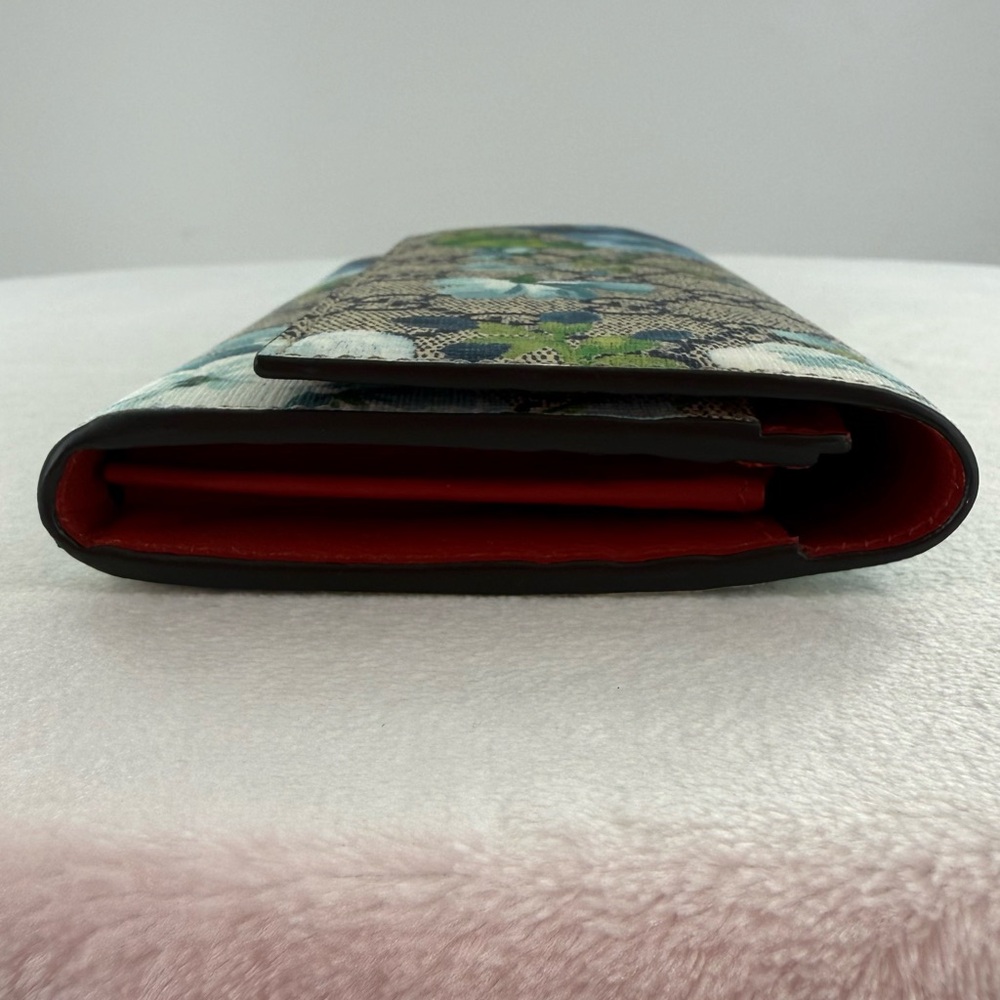 Gucci Floral GG Supreme Canvas Continental Wallet in Blue and Green - Picture 4 of 11